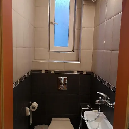 Apartment Етаж От Къща С Двор В Супер Център Burgas